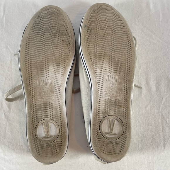 Vizzano Cap Toe Canvas Lace Up Shoe in Cream Blue Size 8 - Picture 6 of 6